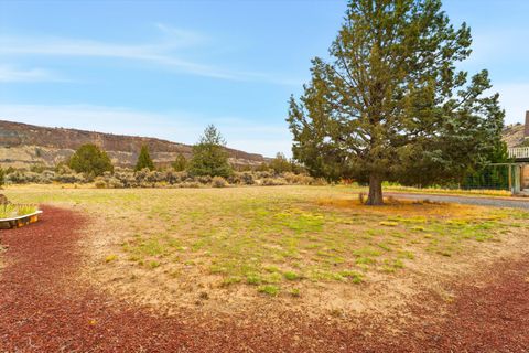 Tiny photo for 11487 SW Horny Hollow Trail, Terrebonne, OR 97760 (MLS # 220212463)