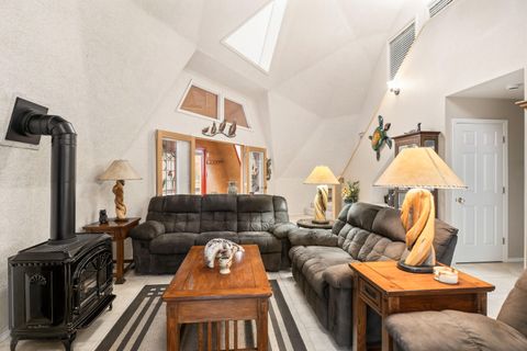 Tiny photo for 11487 SW Horny Hollow Trail, Terrebonne, OR 97760 (MLS # 220212463)