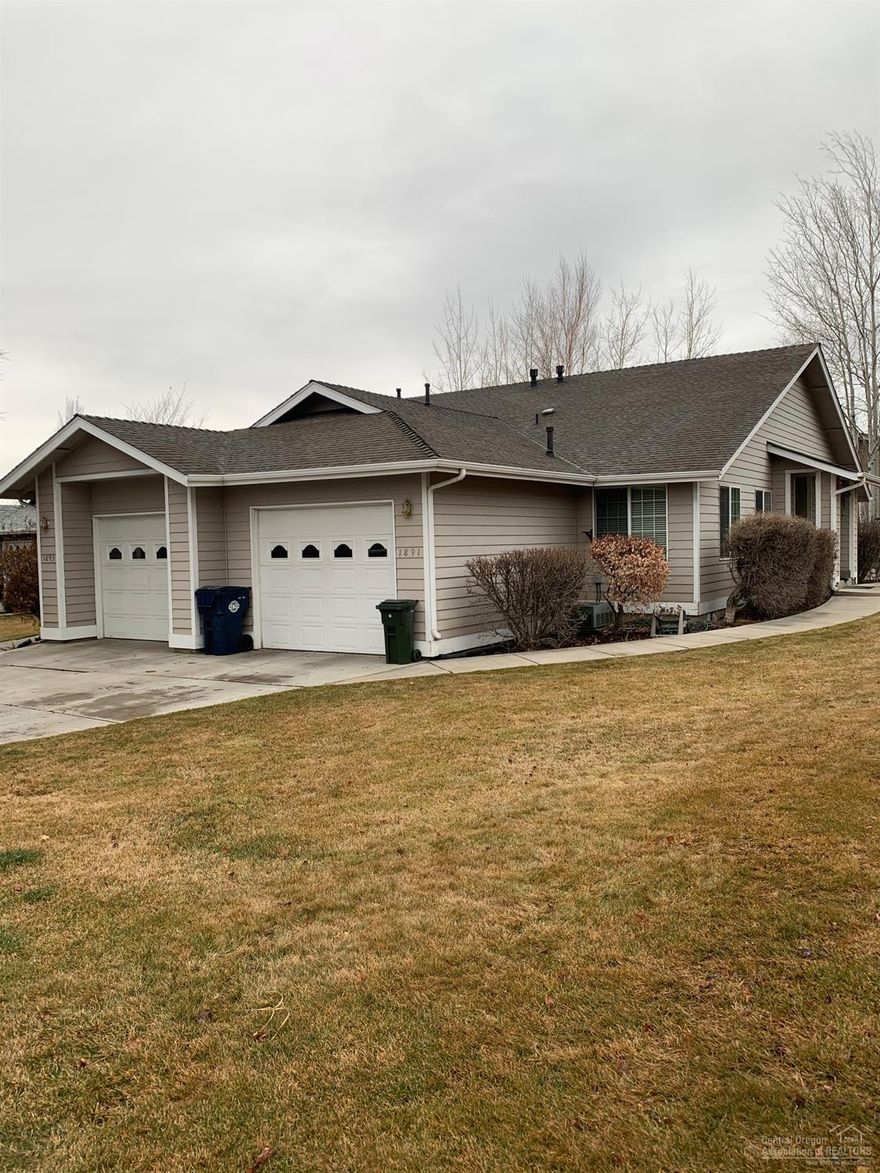 Well maintained, side by side single level duplex on a very quiet street and spacious lot, adjacent to Pilot Butte State Park. Close to hospital, shopping and schools. Each unit has attached garage, gas fireplaces, patio, all kitchen appliances, and wired for spa/hot tub. Strong rental history, responsible tenants in place. <br>