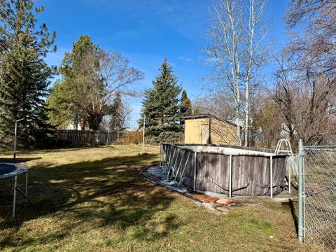 Tiny photo for 1604 Etna Street, Klamath Falls, OR 97603 (MLS # 220215832)