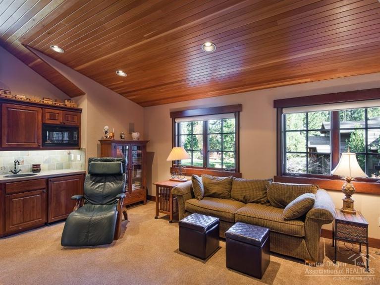 Broken Top - Residential