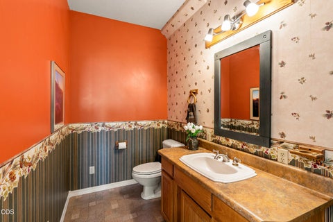 Tiny photo for 40 Ashland Acres Road, Ashland, OR 97520 (MLS # 220225369)