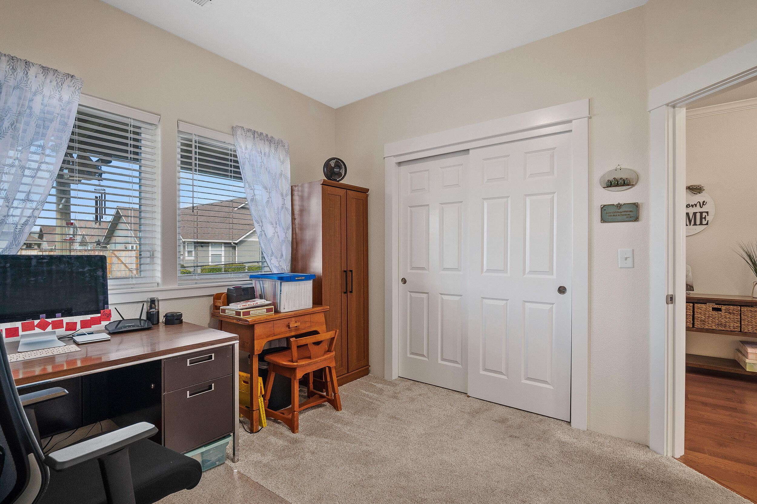 Kinsington Court Condominium - Residential