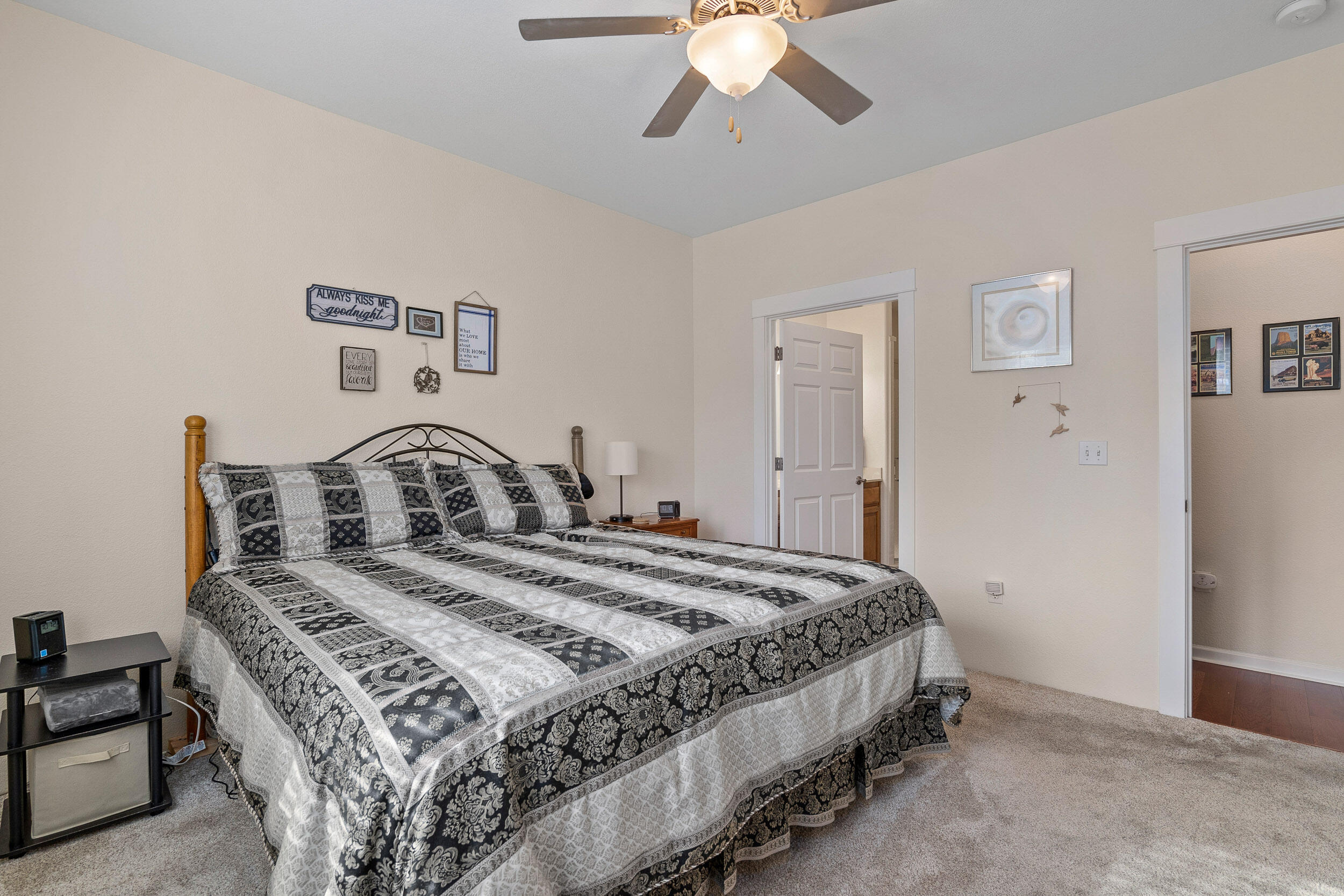 Kinsington Court Condominium - Residential