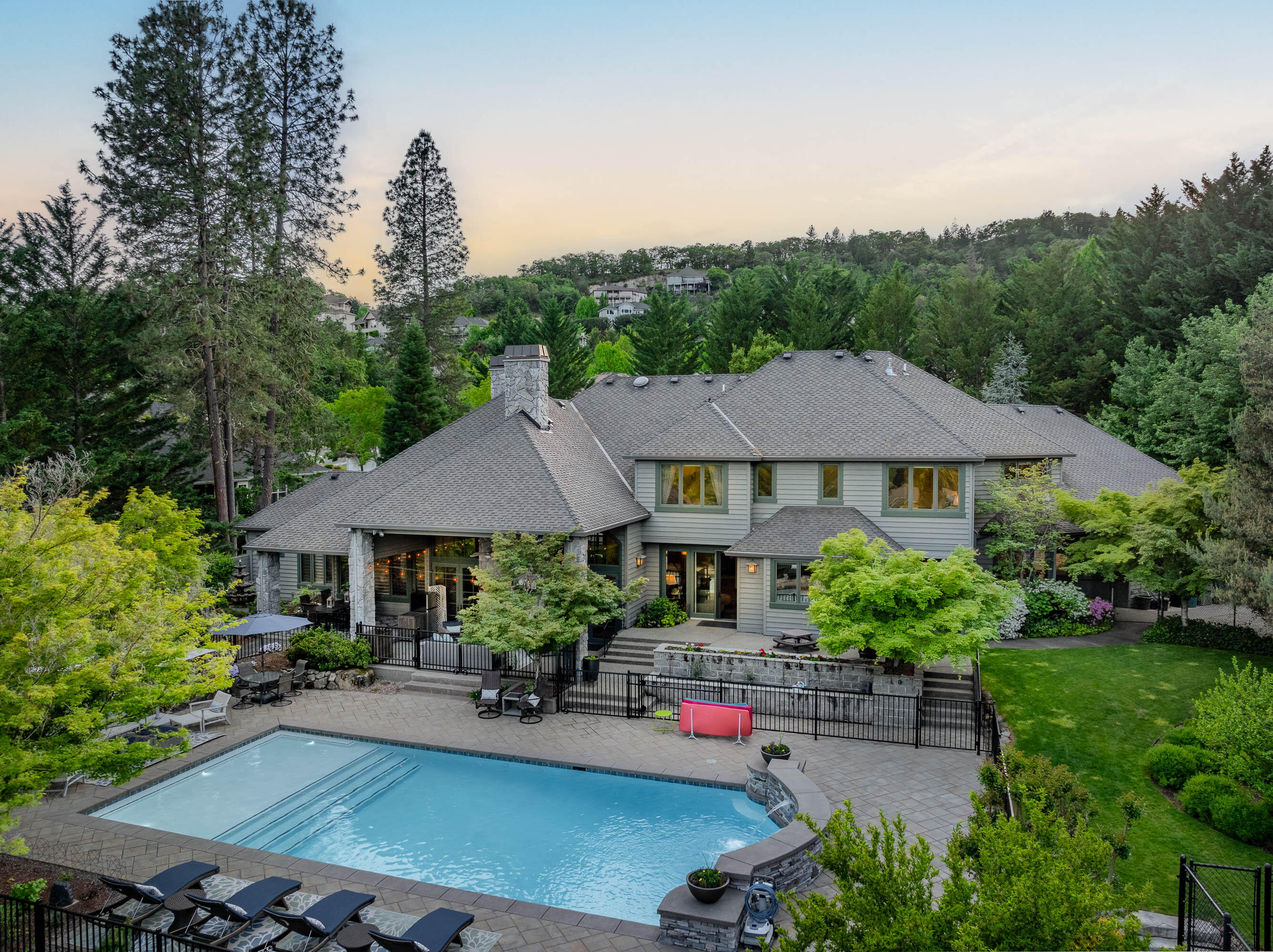1126 NW Morgan Lane