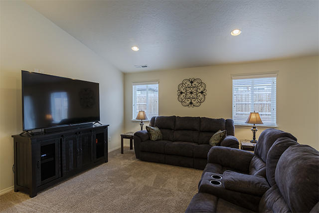 Obsidian Trails - Residential