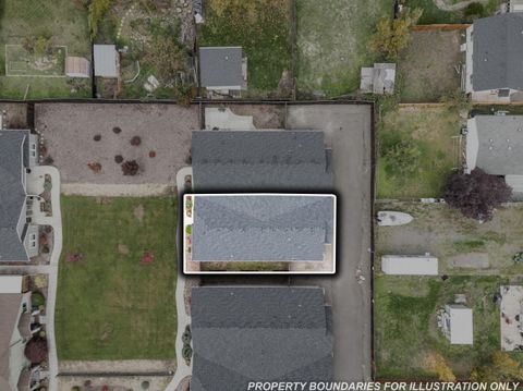 Tiny photo for 191 Mellecker Way, Medford, OR 97501 (MLS # 220211684)