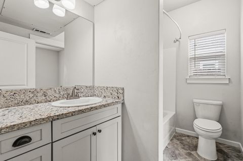 Tiny photo for 191 Mellecker Way, Medford, OR 97501 (MLS # 220211684)