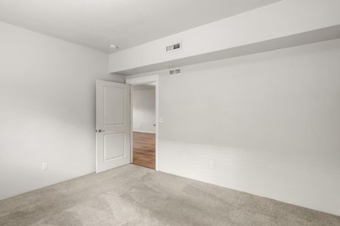 Tiny photo for 191 Mellecker Way, Medford, OR 97501 (MLS # 220211684)