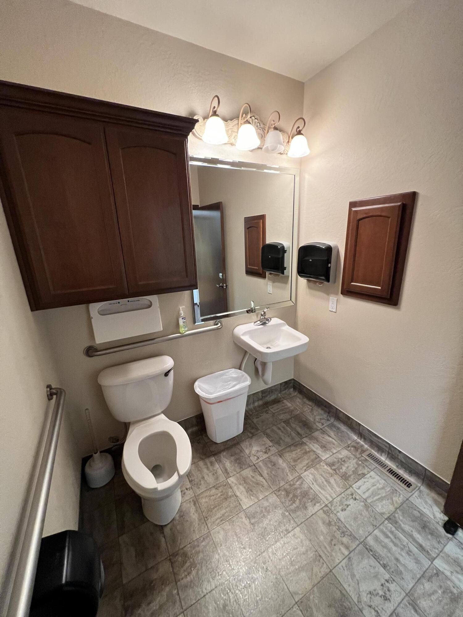 Alderwood Office Park - Commercial Lease