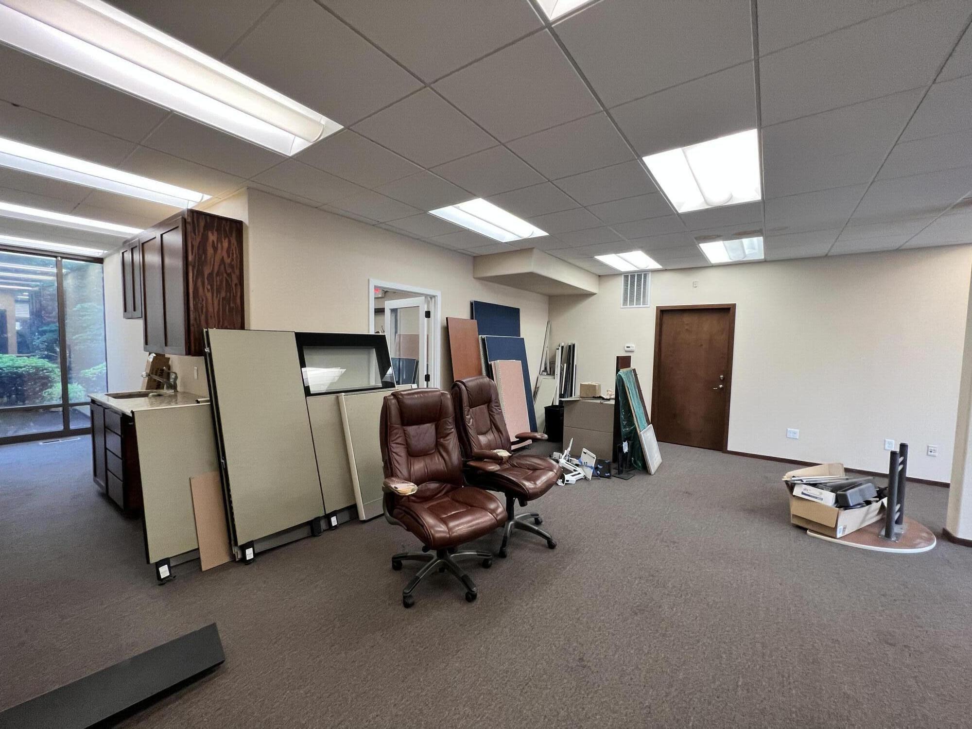 Alderwood Office Park - Commercial Lease