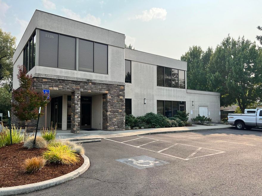 Prime East Medford office space for lease! Located near Asante Rogue Reginal Medical Center, The Manor and East Medford housing neighborhoods, this ground level office space is great for a small business. Lease this space or combine with Listing ____, which is approximately 940 square feet for a total of 1,500 square feet for both. Suite 100 features two private offices (one could be used for a break room), ADA bathroom and reception area. All utilities included except internet and phone. Located in the thriving Alderwood Office Park that featured a mix of Medical and Office buildings.