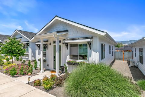 Tiny photo for 583 Coffee Lane, Ashland, OR 97520 (MLS # 220214851)