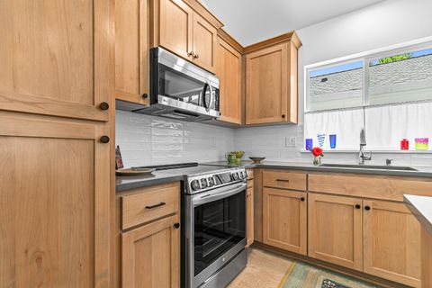 Tiny photo for 583 Coffee Lane, Ashland, OR 97520 (MLS # 220214851)