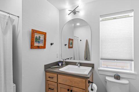 Tiny photo for 583 Coffee Lane, Ashland, OR 97520 (MLS # 220214851)