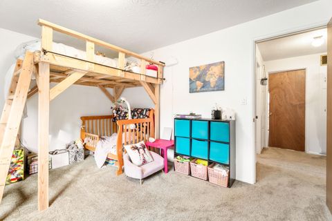 Tiny photo for 1540 NE Bear Creek Road, Bend, OR 97701 (MLS # 220215591)