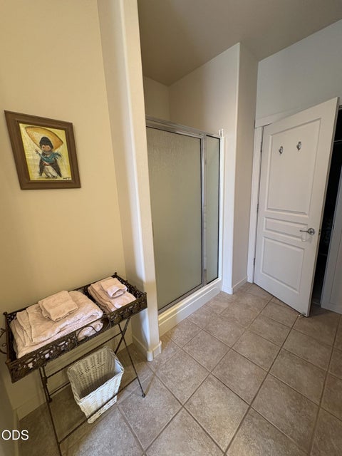 Tiny photo for 743 Sage Country Court, Redmond, OR 97756 (MLS # 220226327)