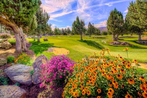 Tiny photo for 743 Sage Country Court, Redmond, OR 97756 (MLS # 220226327)
