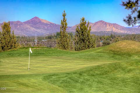 Tiny photo for 743 Sage Country Court, Redmond, OR 97756 (MLS # 220226327)