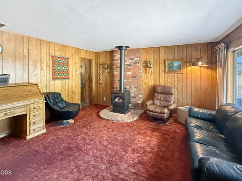 Tiny photo for 2640 NE 8th Street, Bend, OR 97701 (MLS # 220226885)