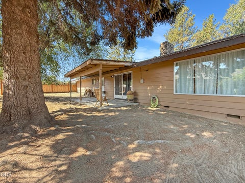 Tiny photo for 2640 NE 8th Street, Bend, OR 97701 (MLS # 220226885)
