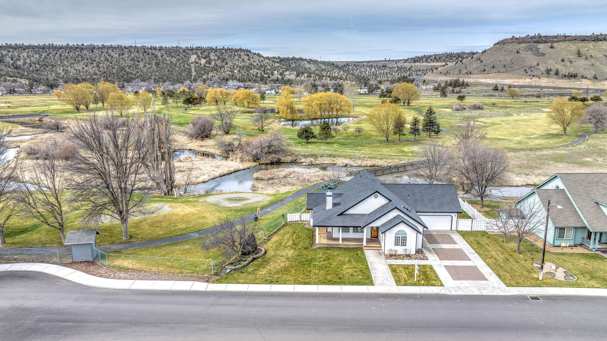 Meadow Lakes Estate - Residential