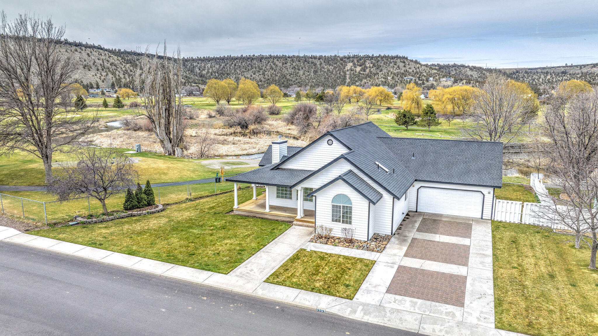 Meadow Lakes Estate - Residential