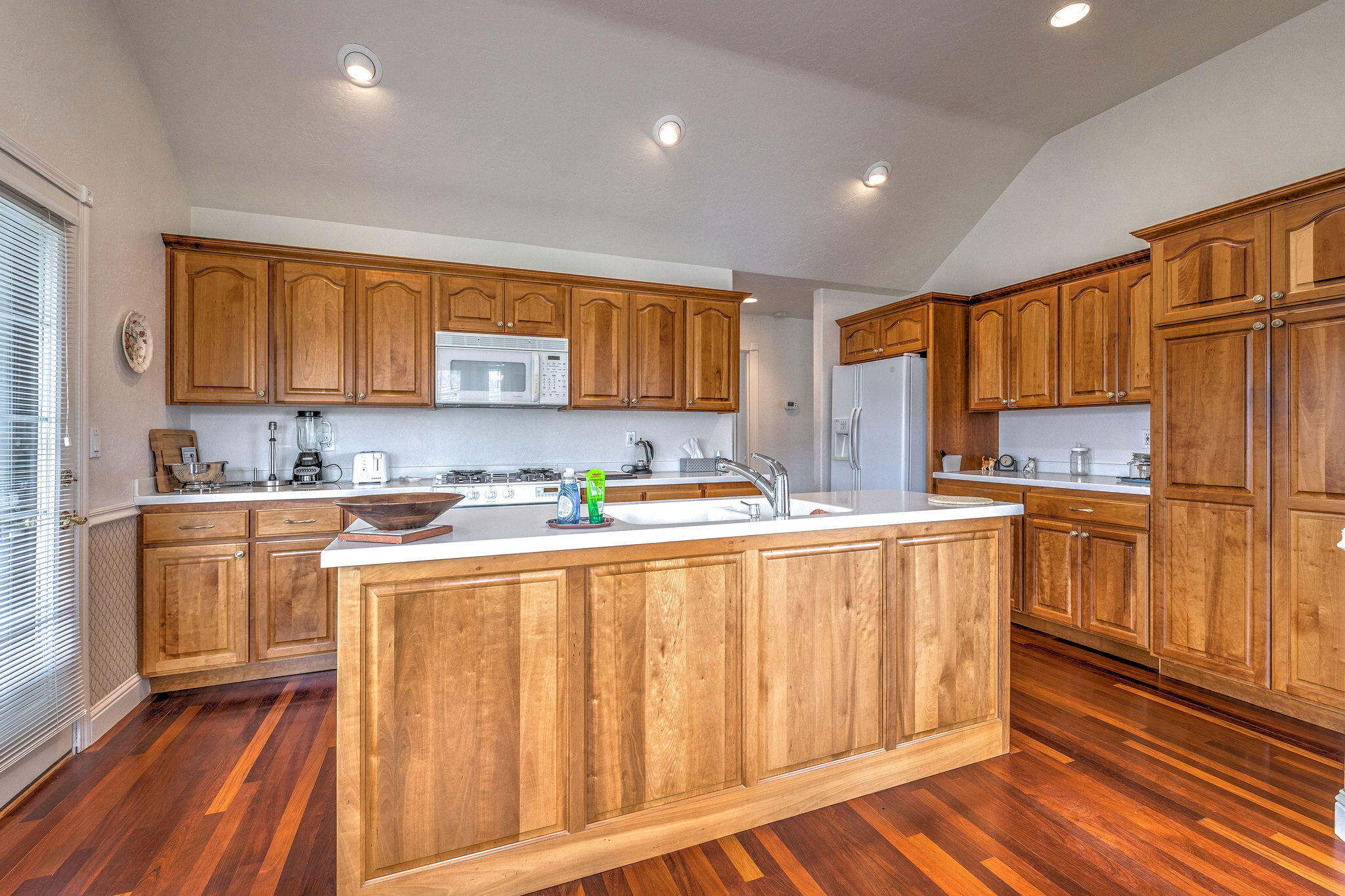 Meadow Lakes Estate - Residential