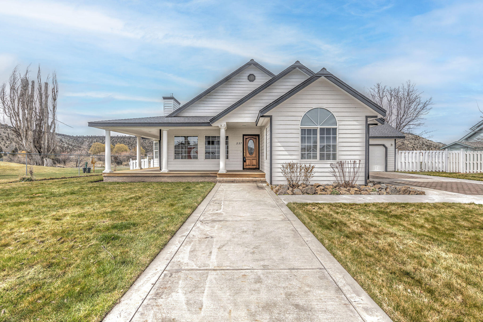 Meadow Lakes Estate - Residential