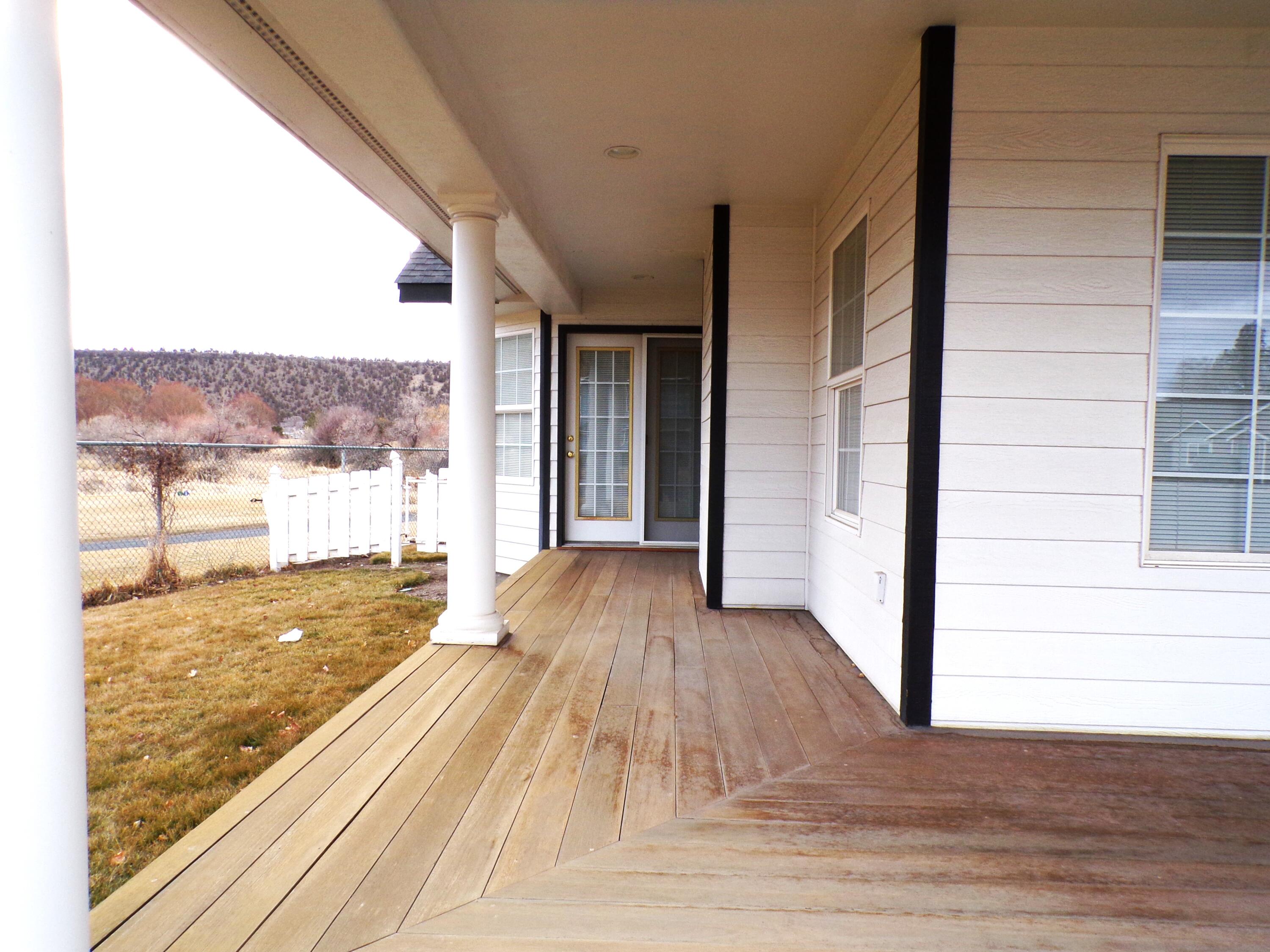 Meadow Lakes Estate - Residential