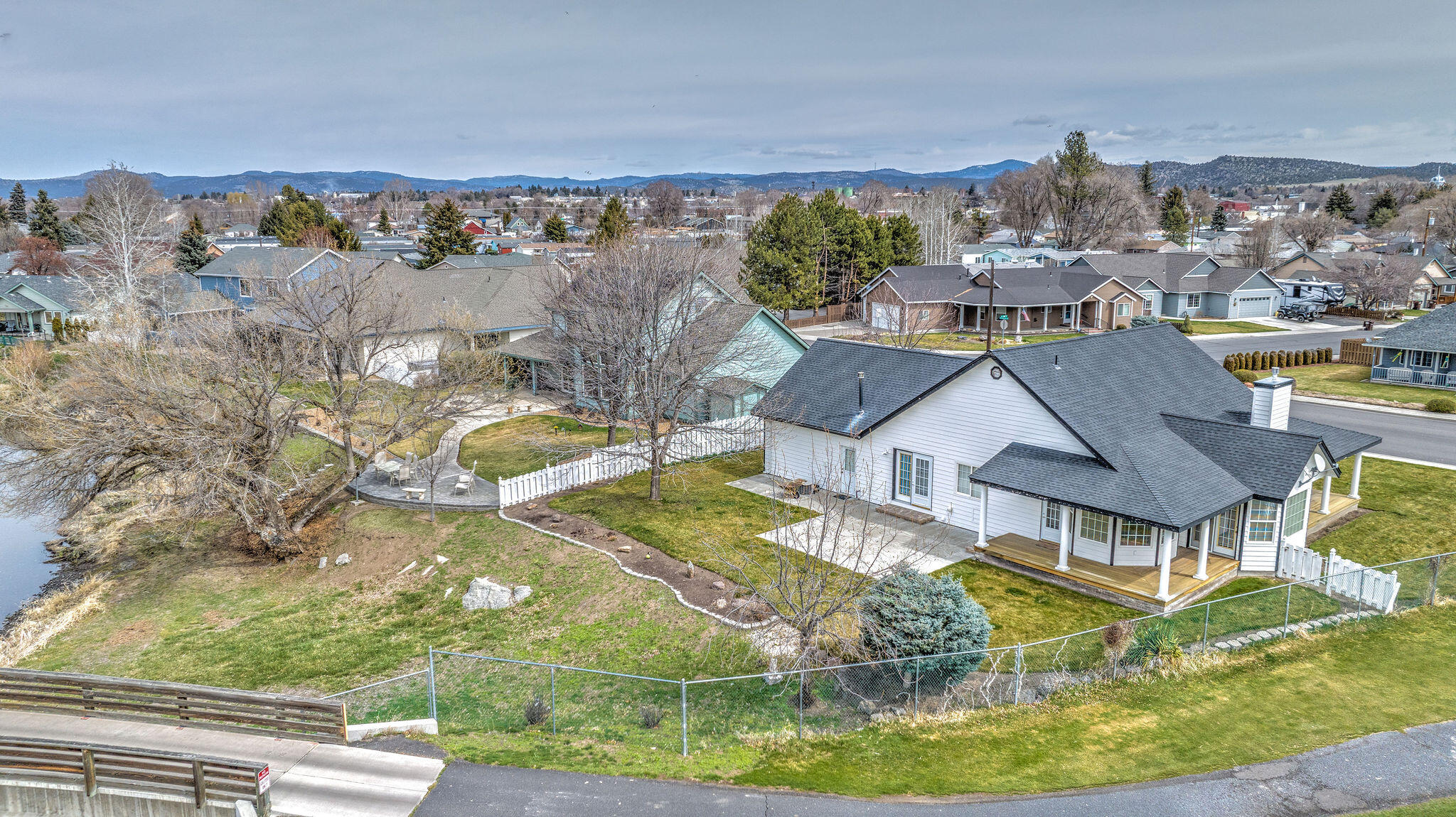 Meadow Lakes Estate - Residential