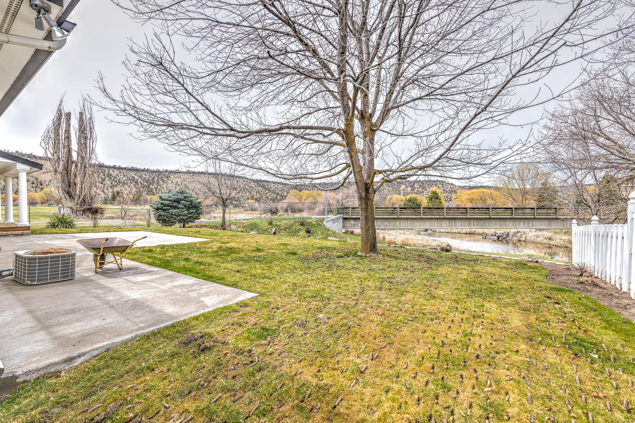 Meadow Lakes Estate - Residential