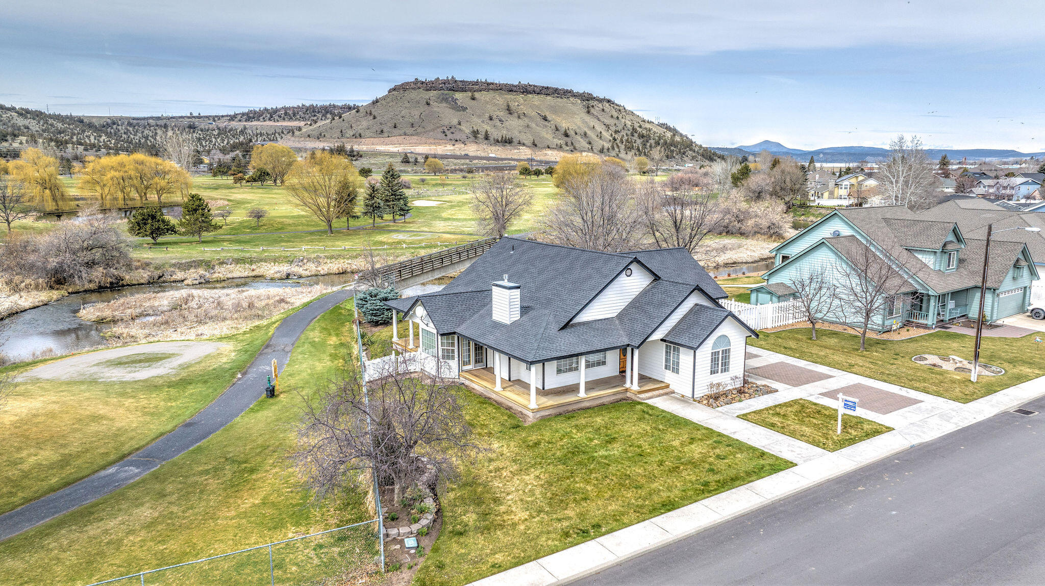 Meadow Lakes Estate - Residential