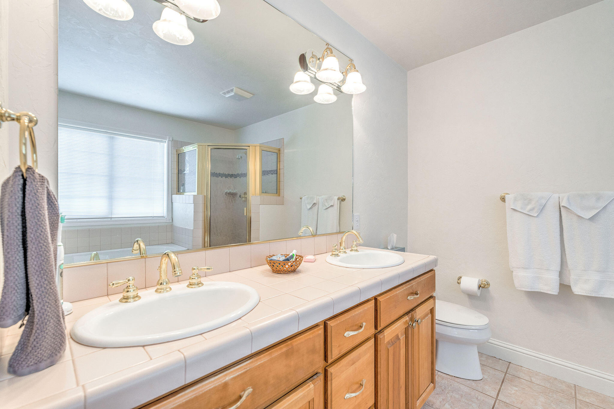 Meadow Lakes Estate - Residential