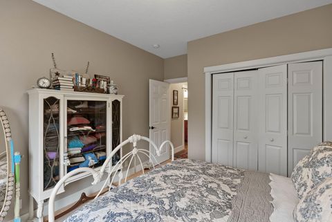 Tiny photo for 2545 NW Awbrey Road, Bend, OR 97703 (MLS # 220215631)