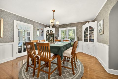 Tiny photo for 1108 S Oakdale Avenue, Medford, OR 97501 (MLS # 220210825)