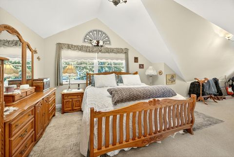 Tiny photo for 1108 S Oakdale Avenue, Medford, OR 97501 (MLS # 220210825)