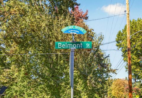 Tiny photo for 1108 S Oakdale Avenue, Medford, OR 97501 (MLS # 220210825)