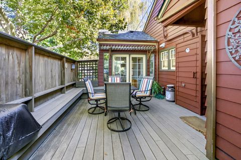 Tiny photo for 1108 S Oakdale Avenue, Medford, OR 97501 (MLS # 220210825)