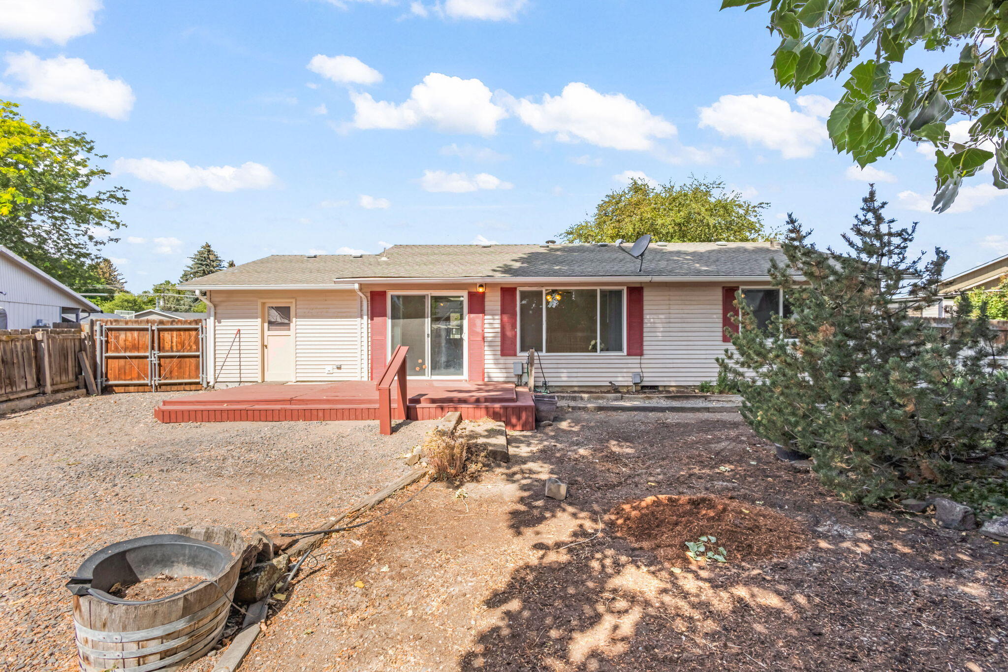 Hillcrest J - Residential