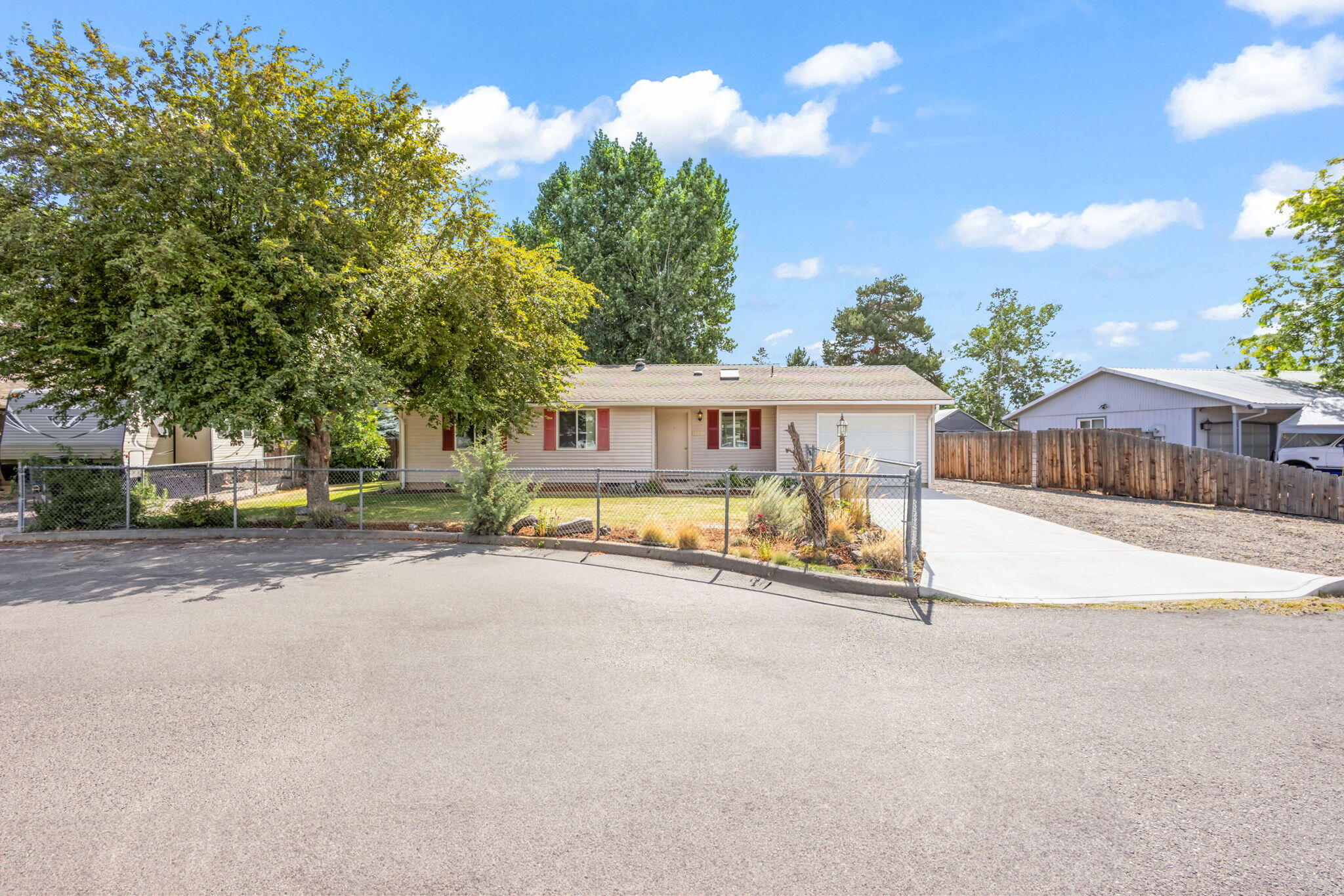 Hillcrest J - Residential