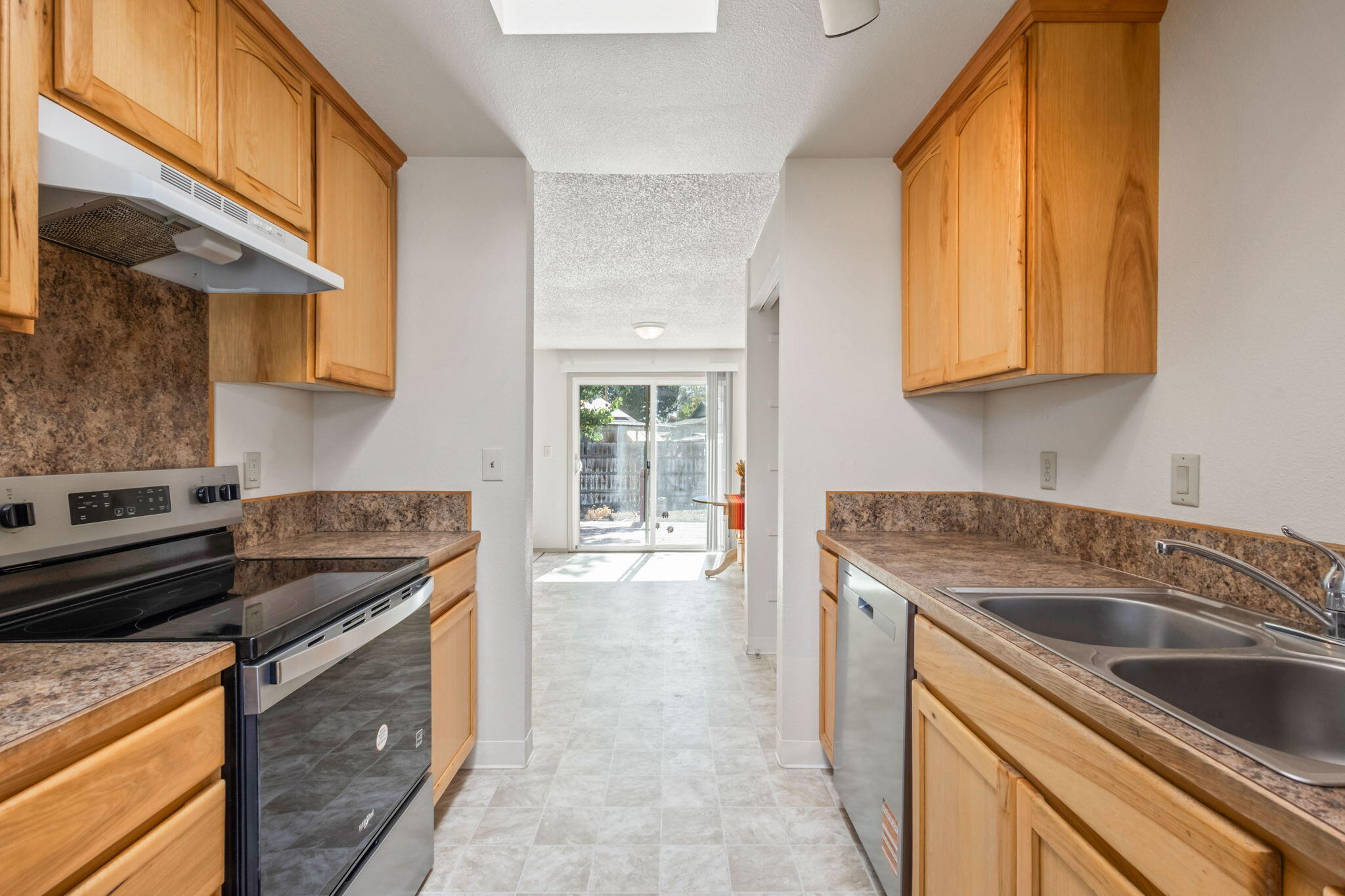 Hillcrest J - Residential