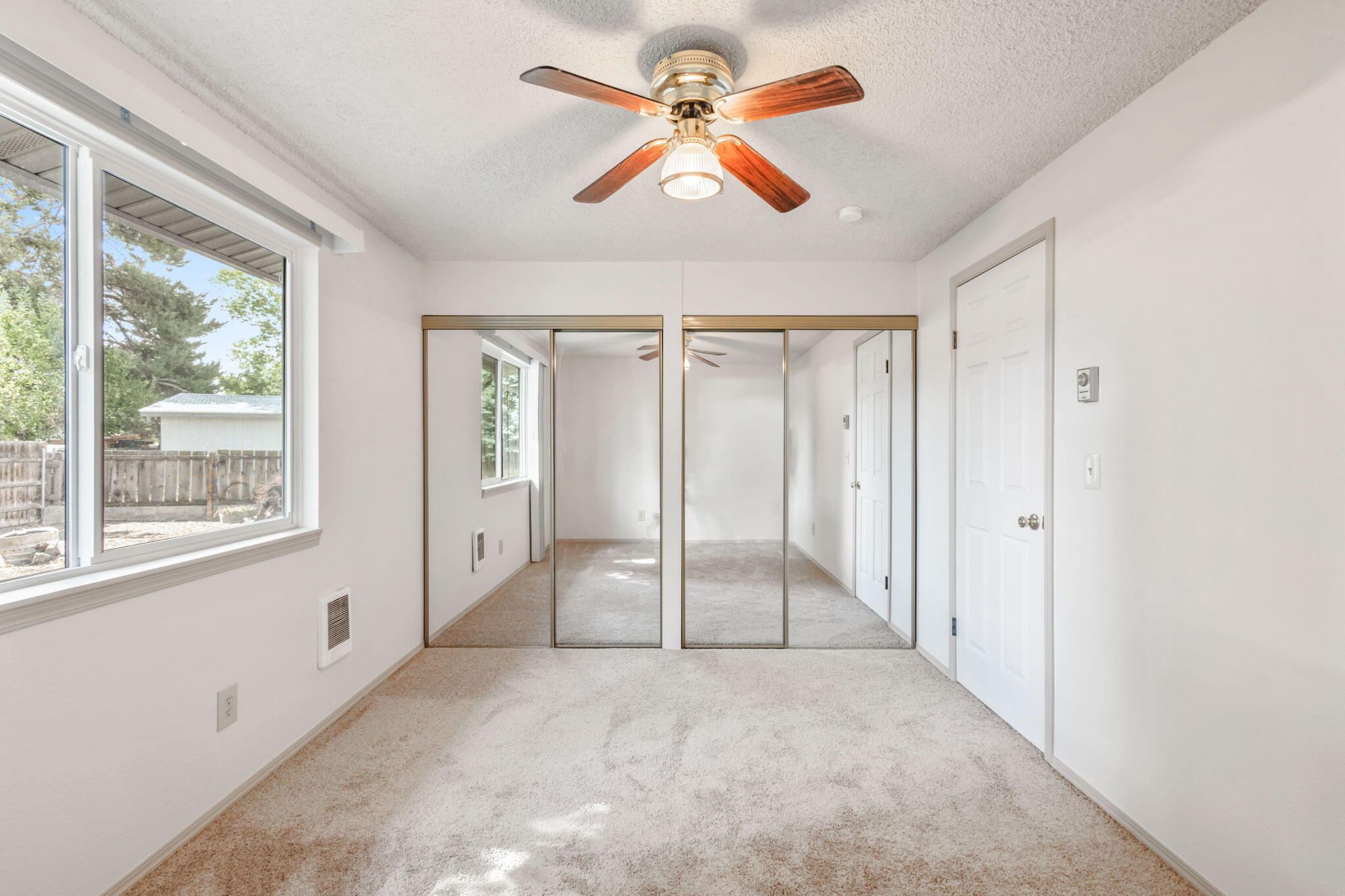 Hillcrest J - Residential