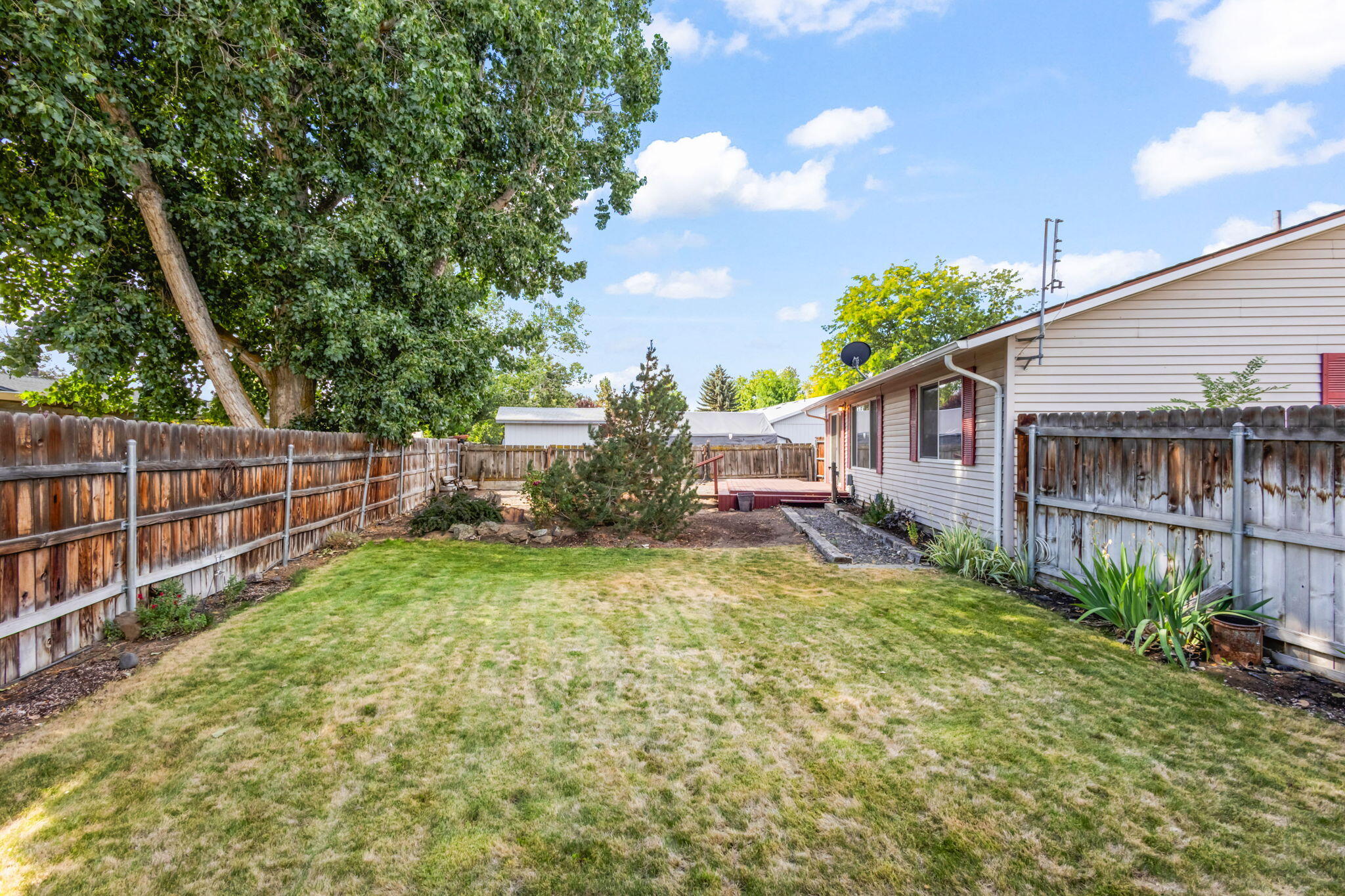 Hillcrest J - Residential