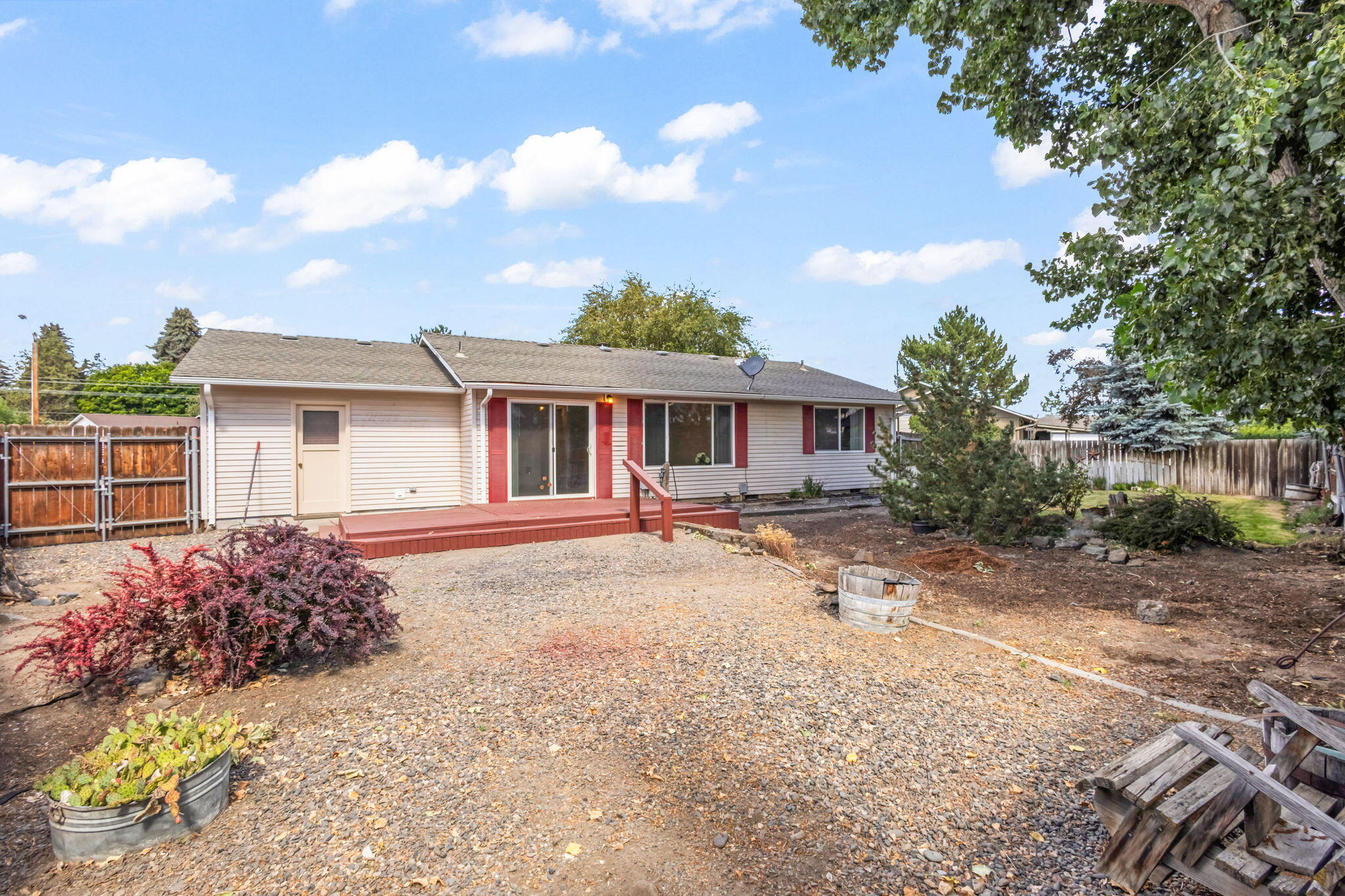 Hillcrest J - Residential