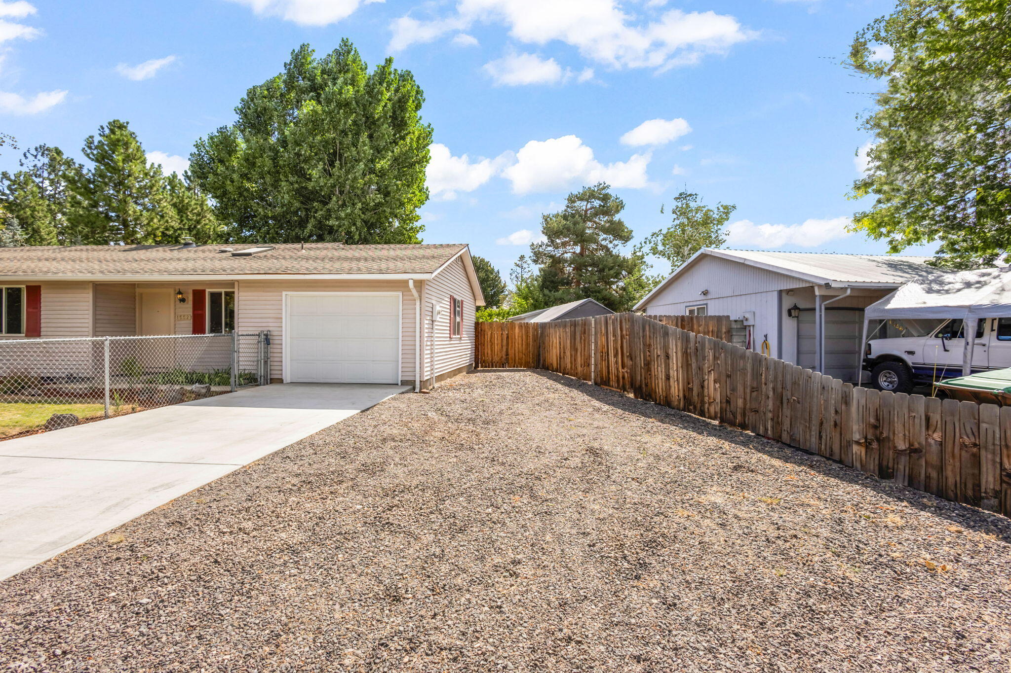 Hillcrest J - Residential