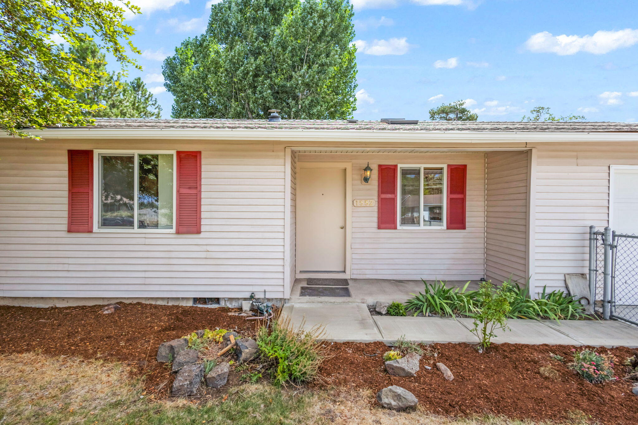 Hillcrest J - Residential