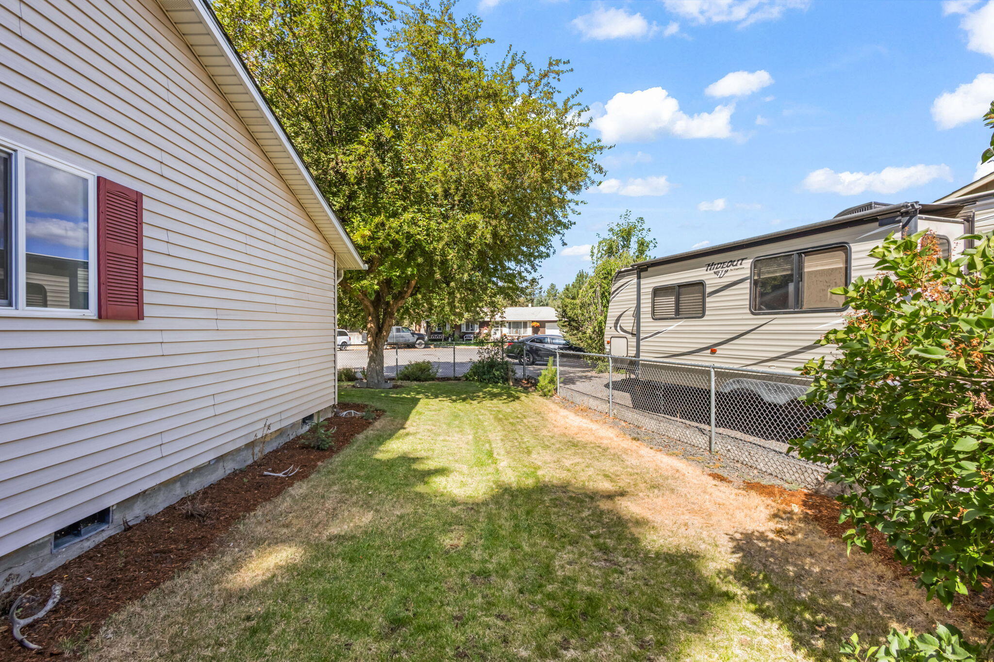 Hillcrest J - Residential