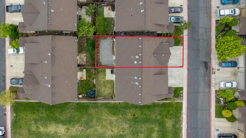 Tiny photo for 2881 SW Indian Circle, Redmond, OR 97756 (MLS # 220213485)