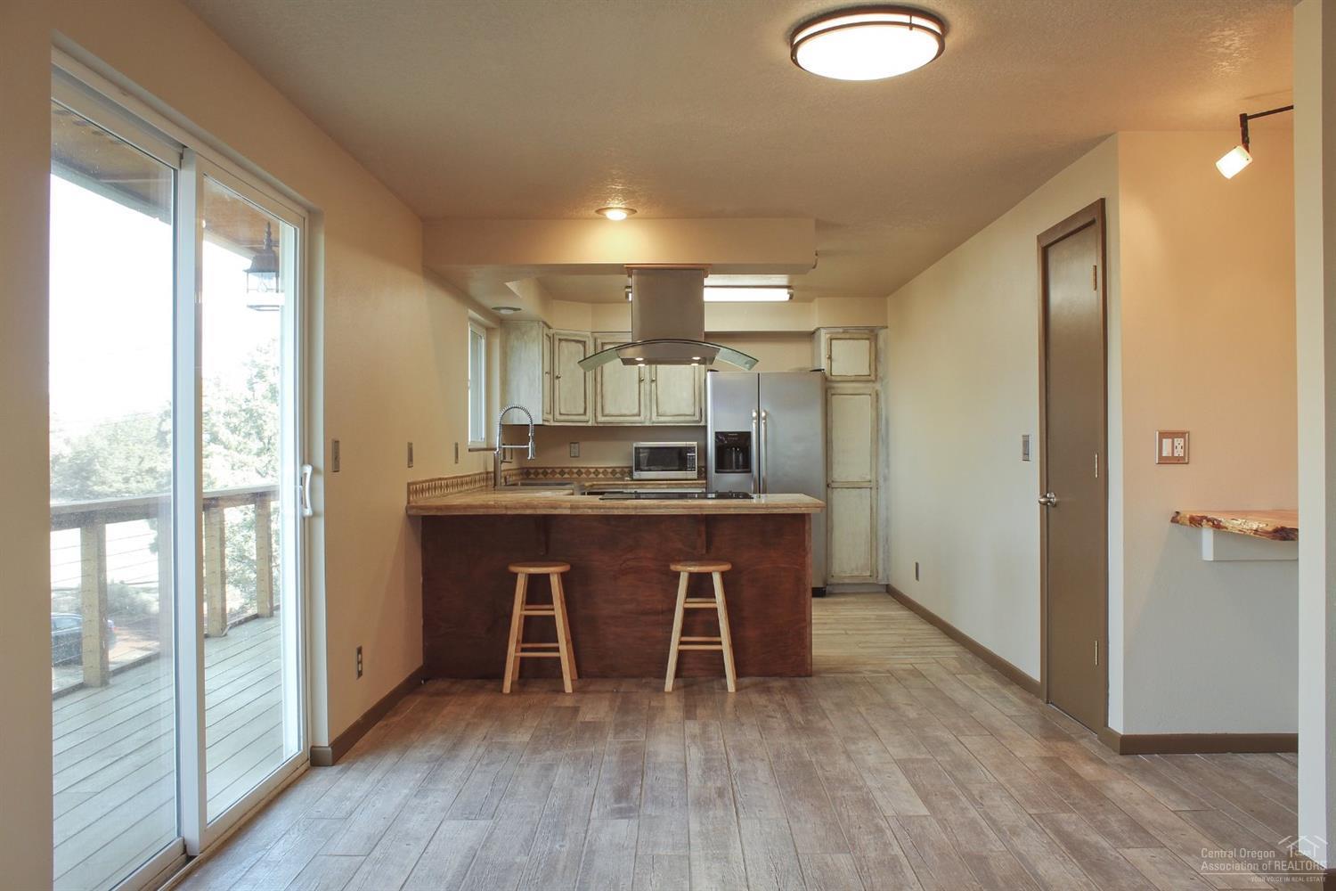 Rock And River - Residential